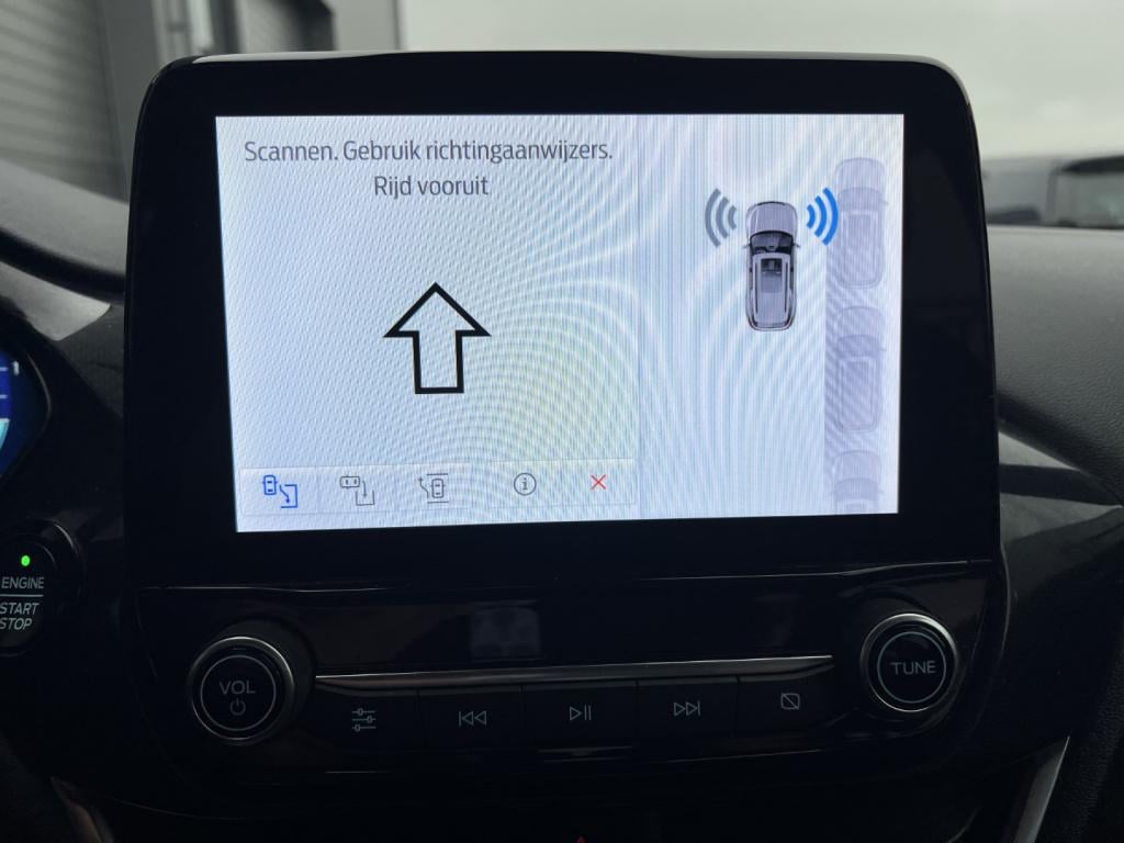 Ford Puma 1.0i ecoboost hybrid 125pk st-line , adaptive cc , carplay