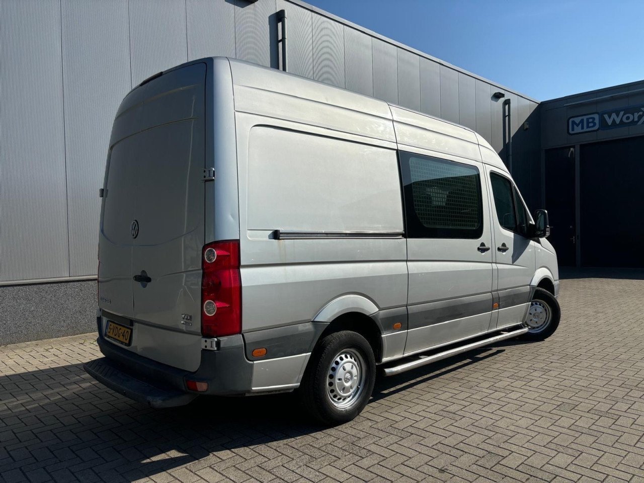 Volkswagen Crafter 28 2.5 TDI L2H2- 212.140Km