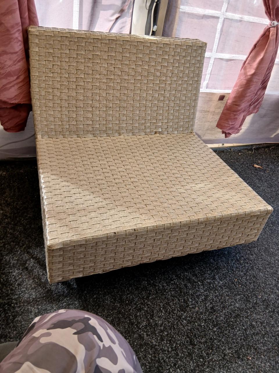 Mooie Lounge set 250x250 op halen set is in sublieme staat