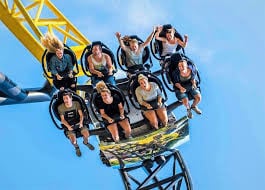 2 TOEGANGSKAARTEN  WALIBI HOLLAND  MAANDAG 7 JULI