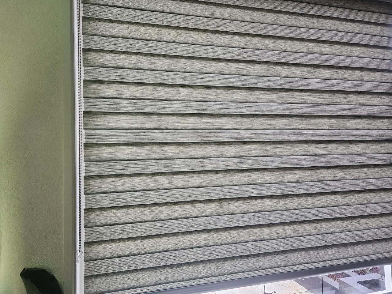 Nieuwe veneta Duo rolgordijn  170x 130