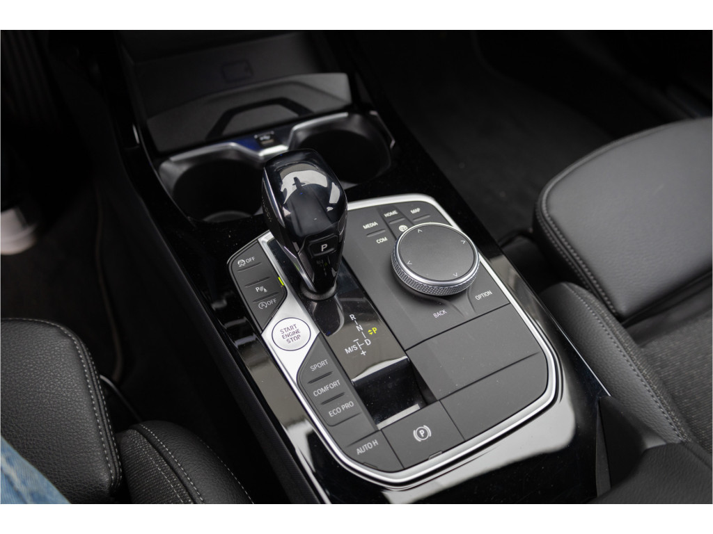 BMW 1 Serie 118i sport line business edition ✅shadowline✅nav✅getint glas