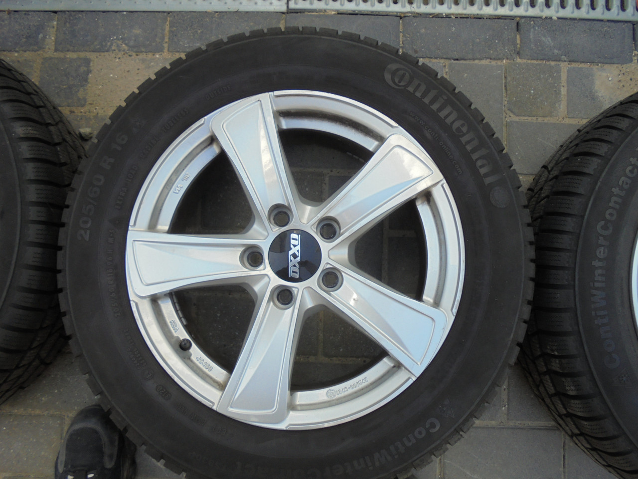 Velgen met winterbanden komende van Seat Ateca