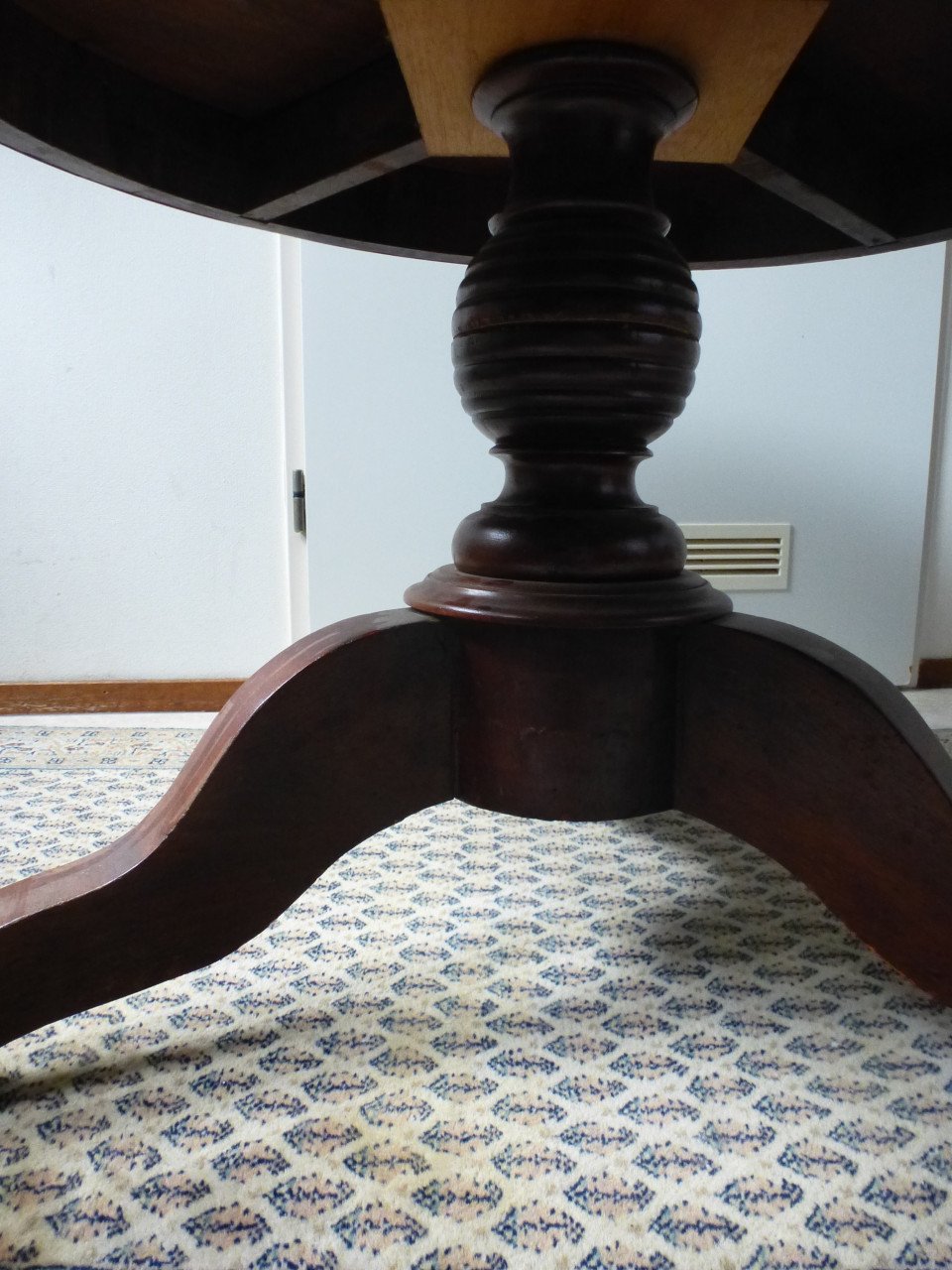 Salontafel ~ tafel ~ sidetable ~ mahonie ~ mahoniehout