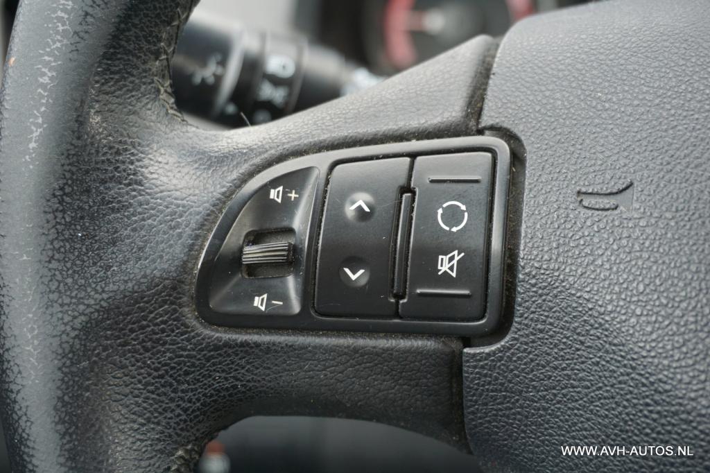 Kia Cee'd sporty wagon 1.4 cvvt seven