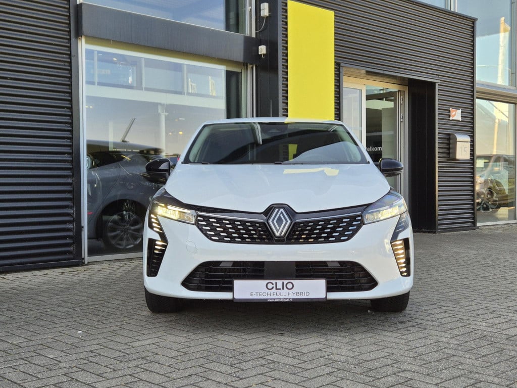 Renault Clio 1.6 e-tech full hybrid 145 evolution android/apple auto, camer