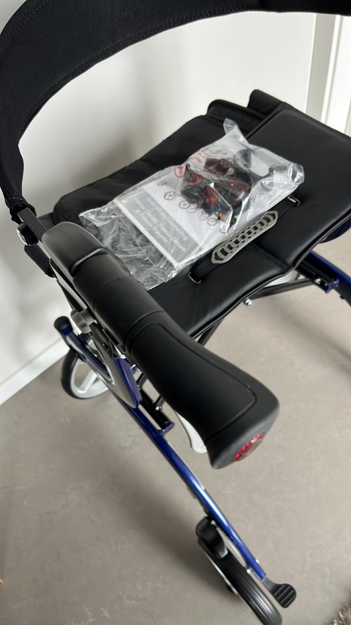 Rollator Travixx de luxe Dark Blue mt. M recent gekocht 2024
