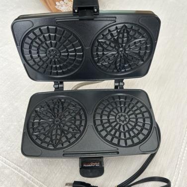 Gevraagd een Pizzellera wafelijzer om zeer dunne wafels te maken