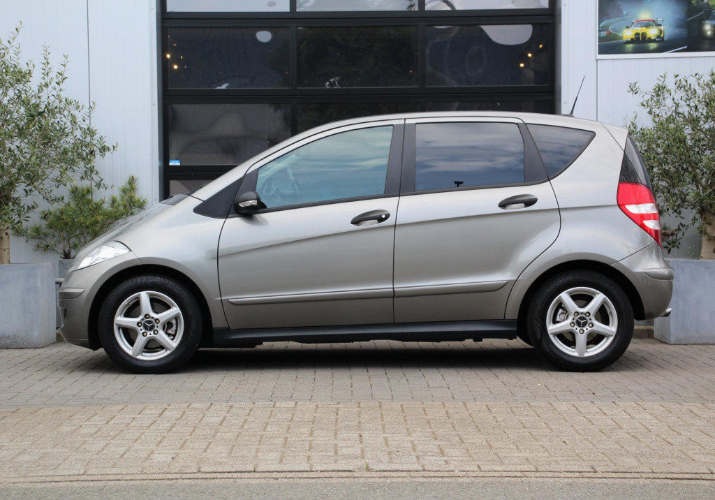 Mercedes-Benz A-Klasse 150 classic - stoelverwaming - panoramadak - navi - 