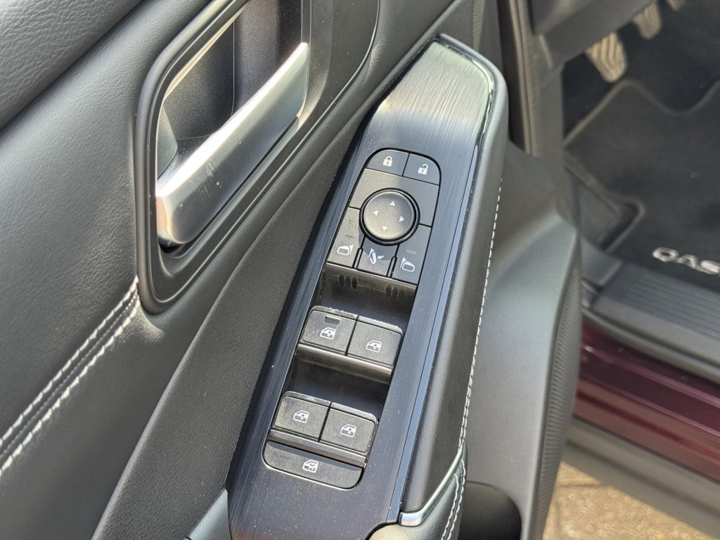 Nissan Qashqai 1.3 mhev n-connecta design pack | trekhaak | panoramadak | 3