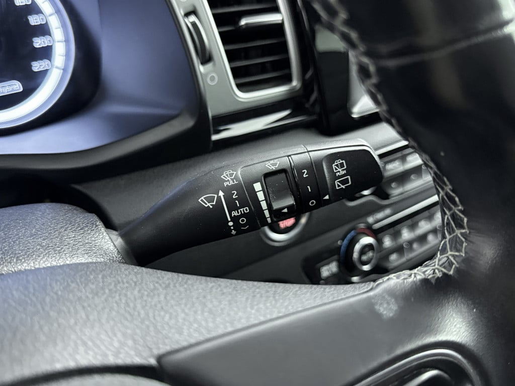 Kia Niro 1.6 gdi hybrid businessline | navigatie | parkeercamera | hybride 