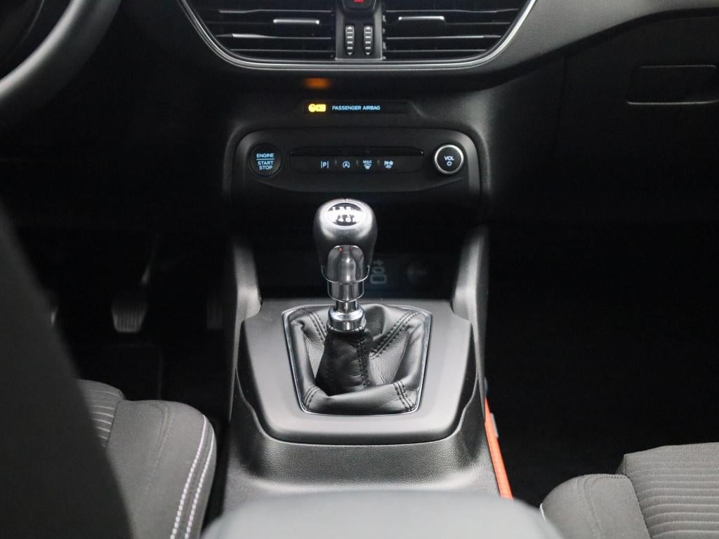 Ford Focus 1.0 ecoboost hybrid titanium | navigatie | groot scherm | apple 