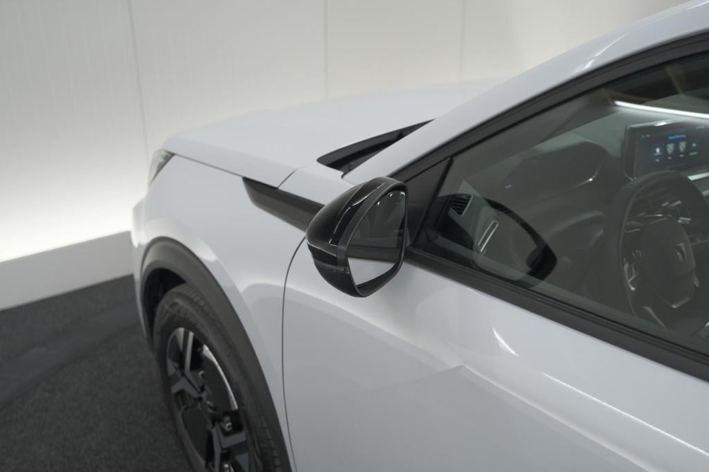 Peugeot 2008 puretech 100 allure | camera | navigatie | parkeersensoren | a