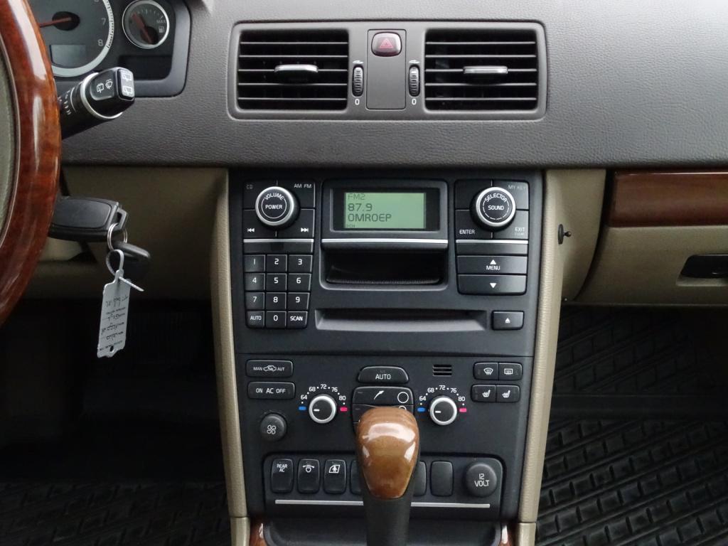 Volvo XC90 4.4 v8 executive edition 7-persoons | pano | stoeverwarming | me