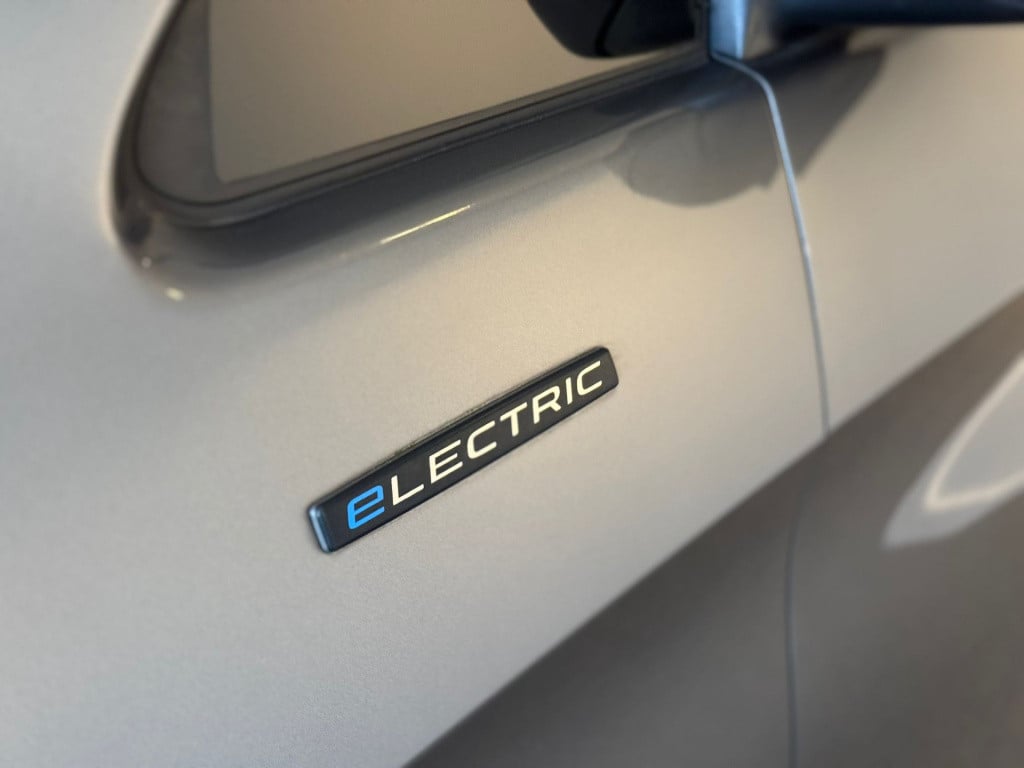 Mercedes-Benz Evito evito lang 41 kwh