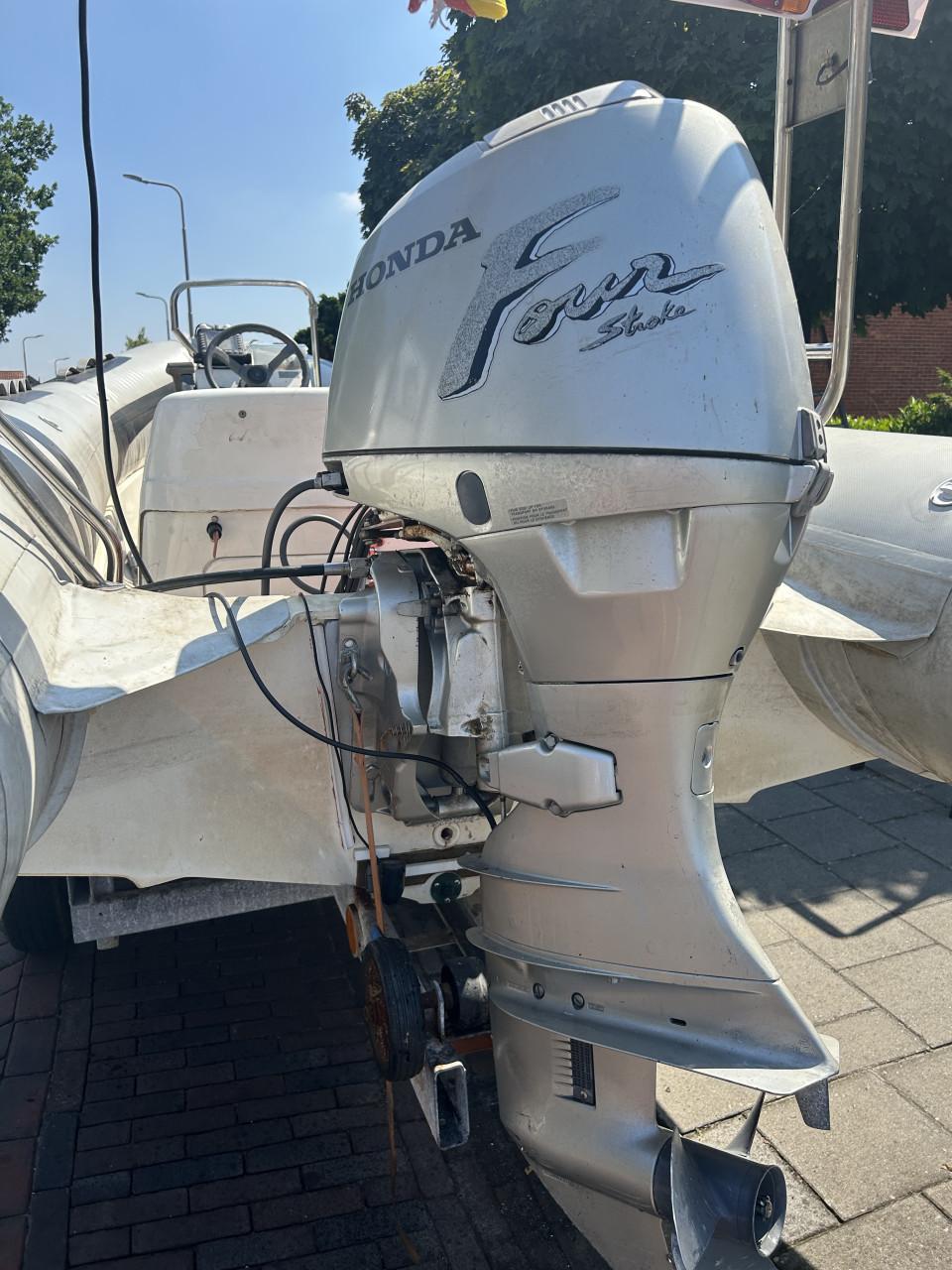 Rubber boot:  EURO PEAN RIB 520