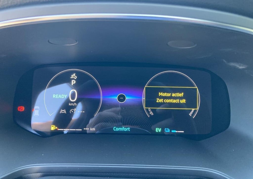 Renault Captur 1.6 e-tech full hybrid 145 techno