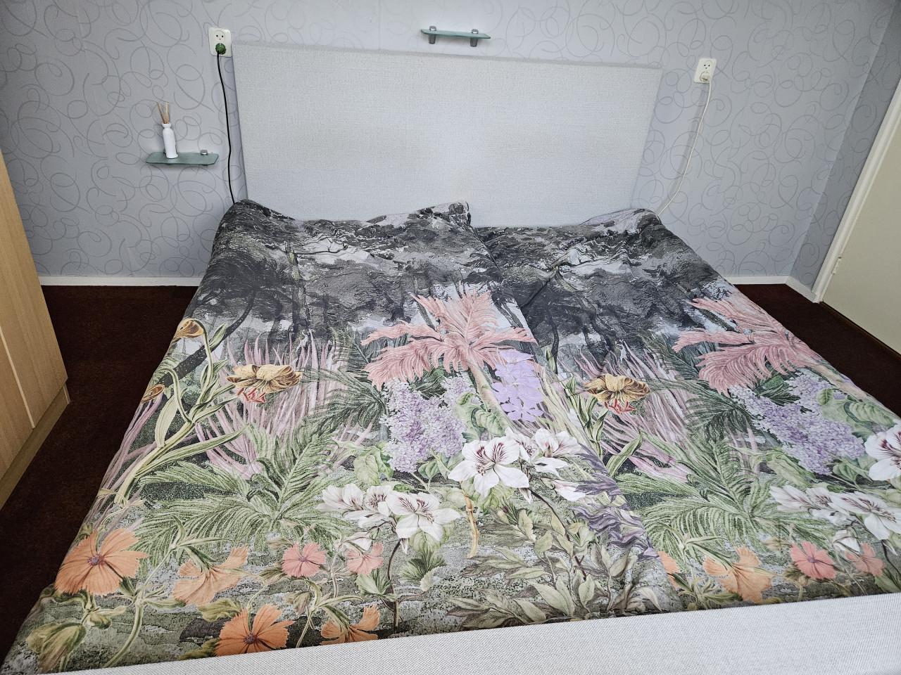 2 persoons bed elektrisch verstelbaar