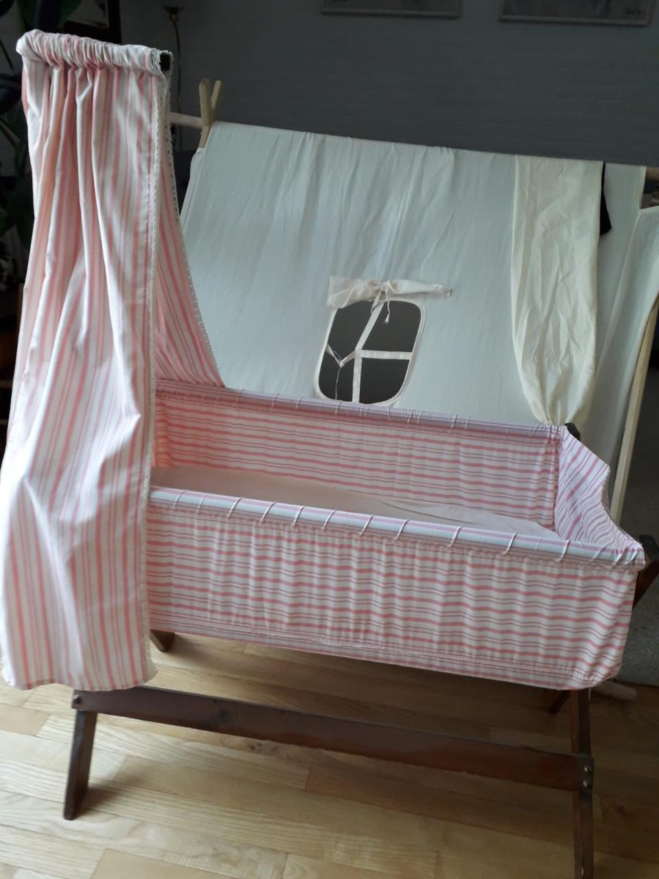 Grote poppenwieg vintage
