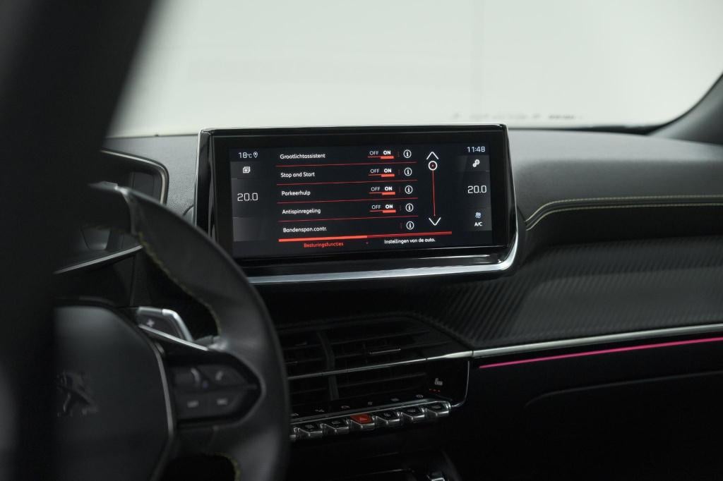 Peugeot 2008 puretech 130 eat8 gt-line | stoelverwarming | camera | dodehoe