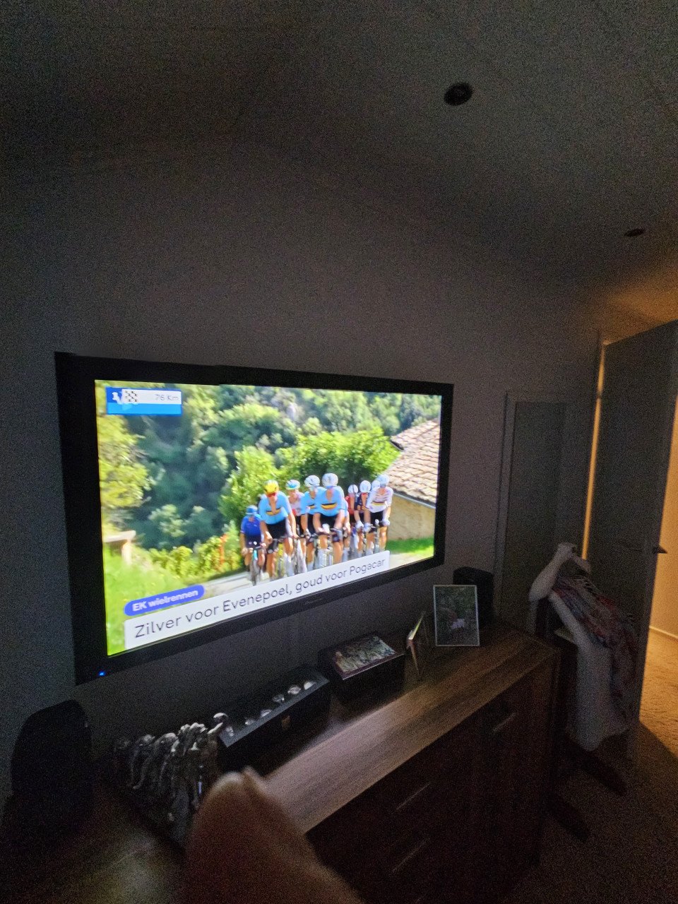Te koop.plasma tv pioneer versterker Sony en.boxen canton