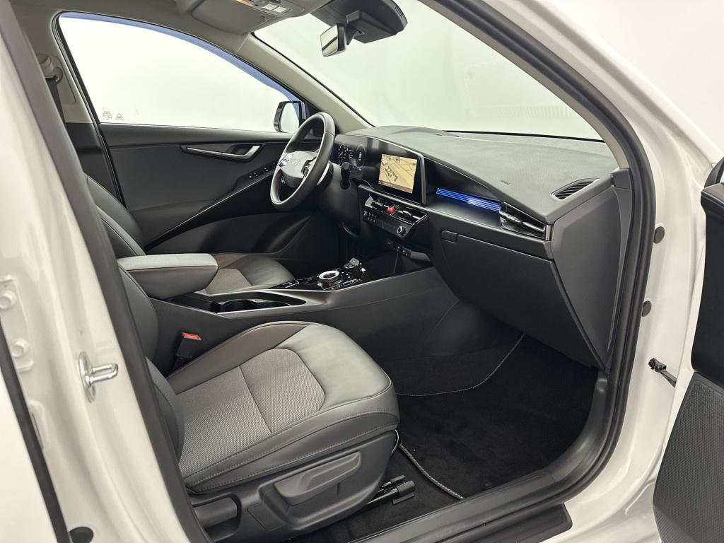 Kia Niro Ev dynamicplusline 64.8 kwh | trekhaak | stuur-/stoelverwarming | 