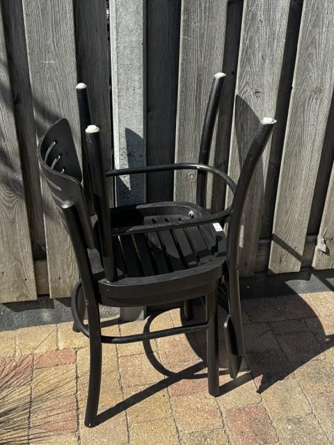 2 eetkamer- / bistrostoelen, hout, zwart