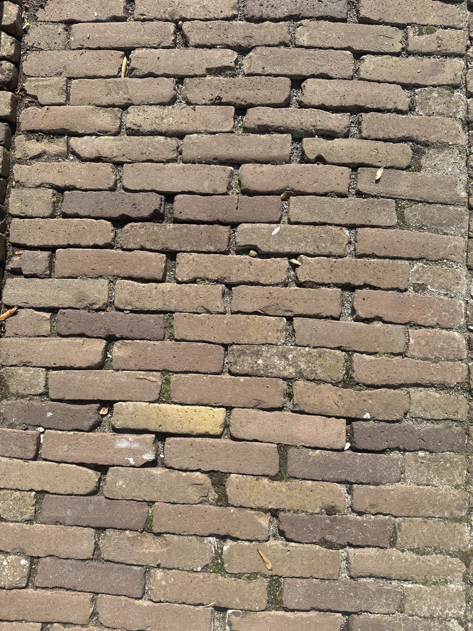 Oude gebakken klinkers