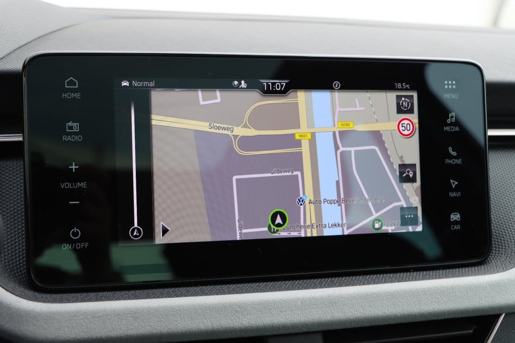 Skoda Scala 1.0 tsi business edition - travel assist