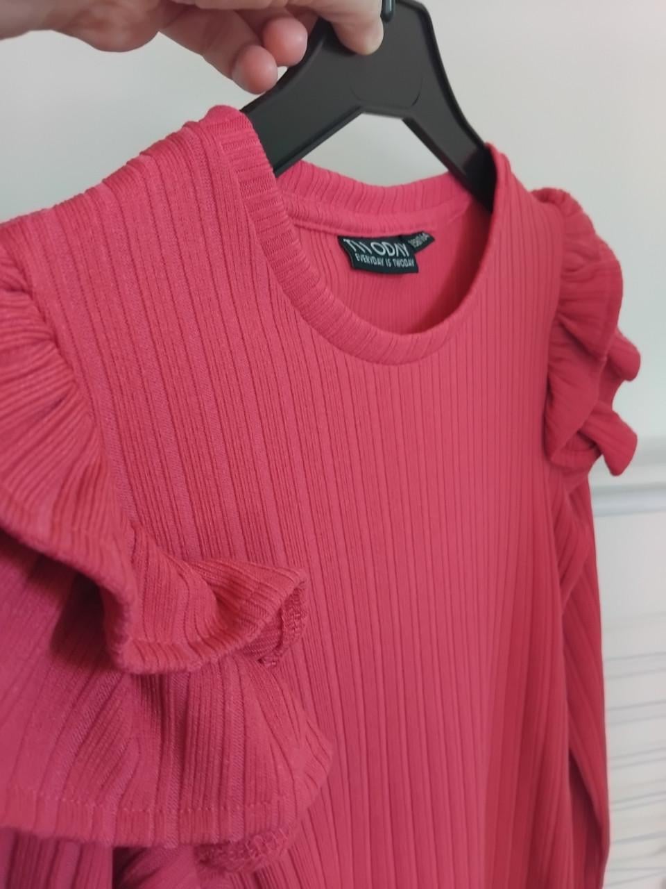 146/152 Flared jeans + Sweater + Roezeltop