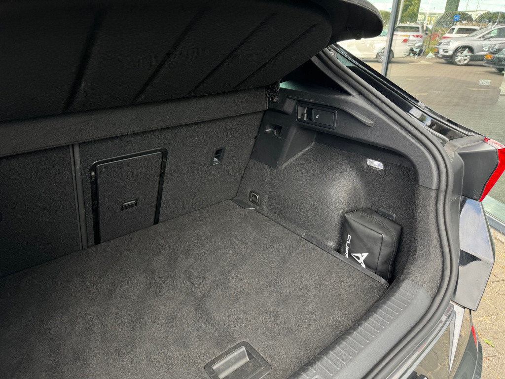 Cupra Formentor 1.5 tsi * camera * sfeerverlichting * navigatie * acc
