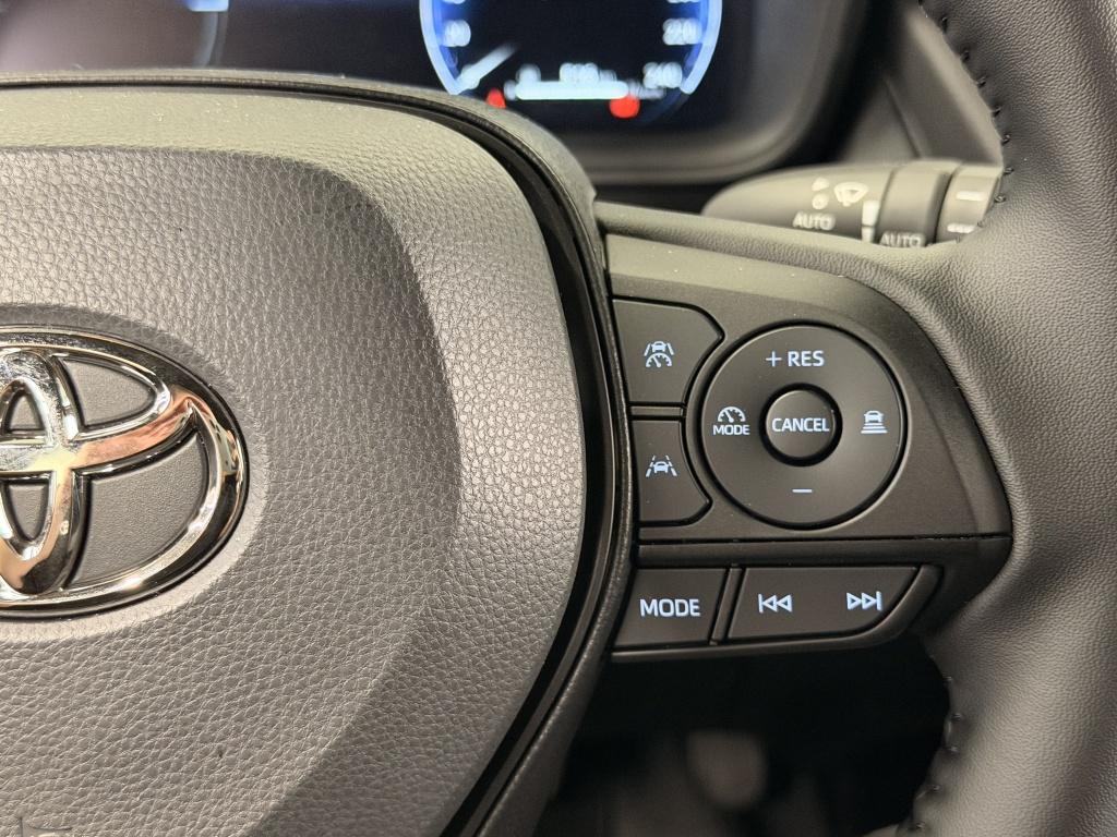 Toyota Corolla Cross hybrid 140 active