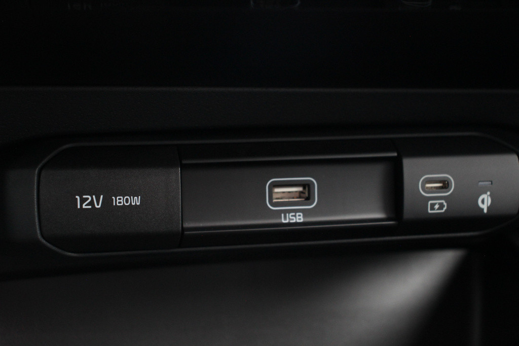 Kia Niro Ev executiveline 64.8kwh | schuifdak | warmtepomp