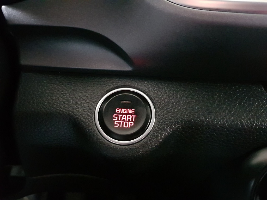Kia Stonic mhev dynamicplusline 100 pk
