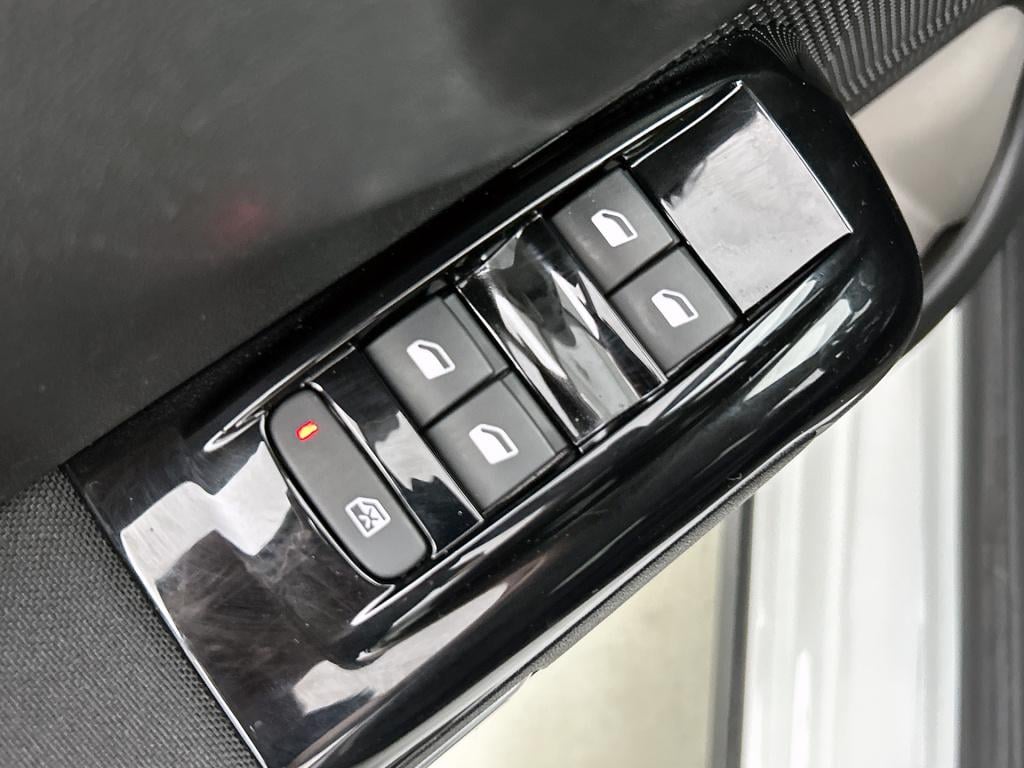 Citroen C3 110 pk shine | rijklaar rijklaar | afneembare trekhaak | camera 