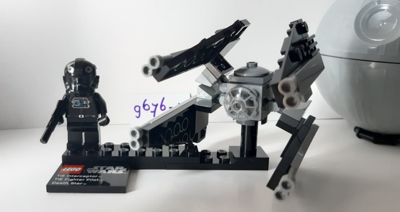 LEGO Star Wars 9676: TIE Interceptor & Death Star
