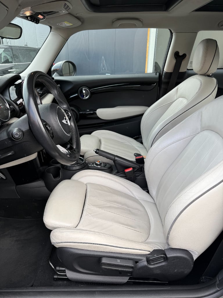 Mini Cooper 1.5 - chili - pano