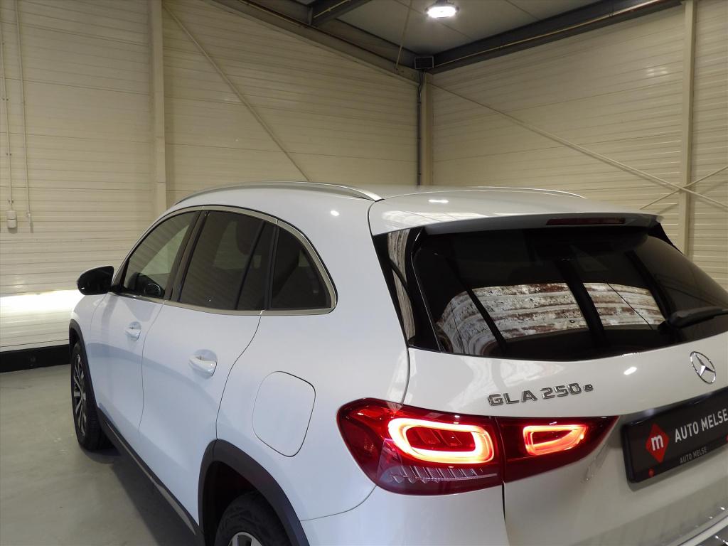 Mercedes-Benz Gla-klasse 250 e progressive 218pk 8g-dct