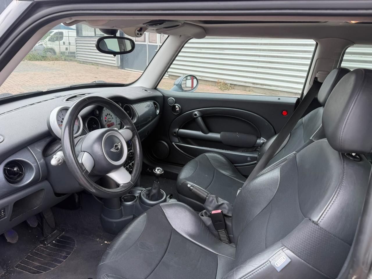 Mini one bj 2004  1500 euro