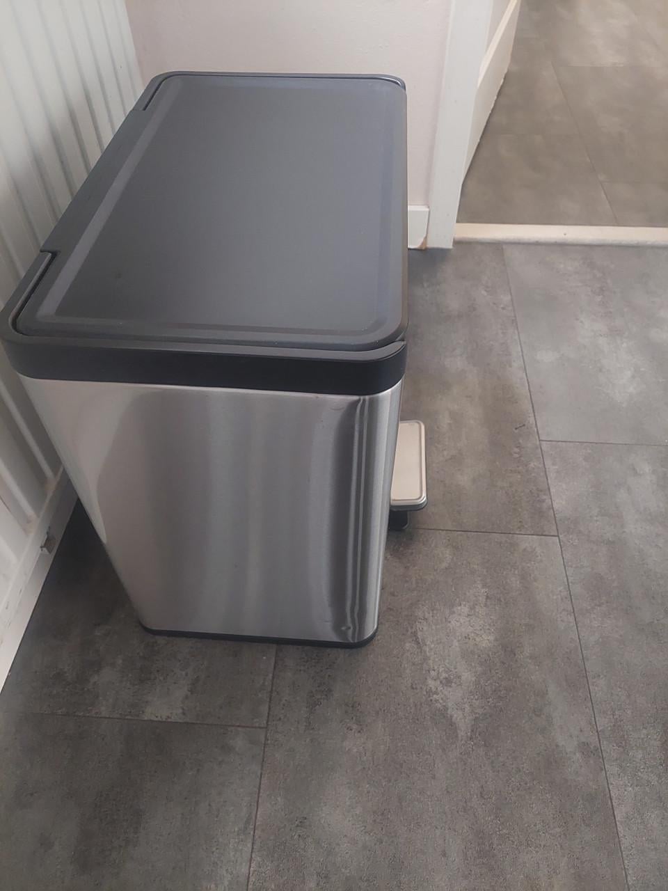 Aluminium prullenbak