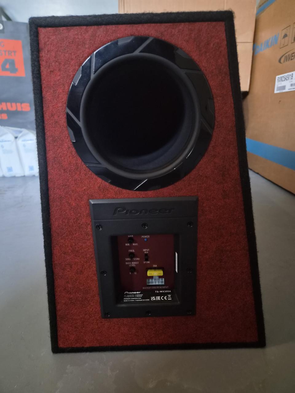 Pioneer auto subwoofer