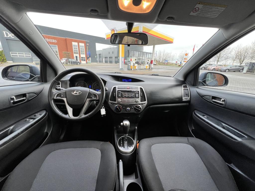 Hyundai I 20 1.4i i-motion | automaat | trekhaak | radio