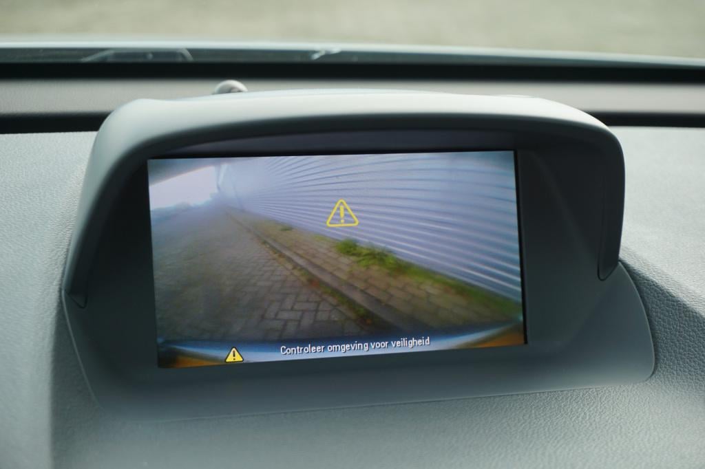 Opel Mokka 1.4 t cosmo automaat - airco / navi / cruise / camera / stoelver