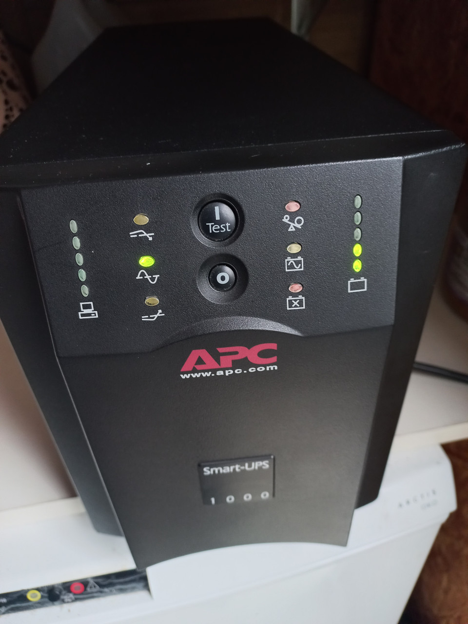 APC smart ups 1000