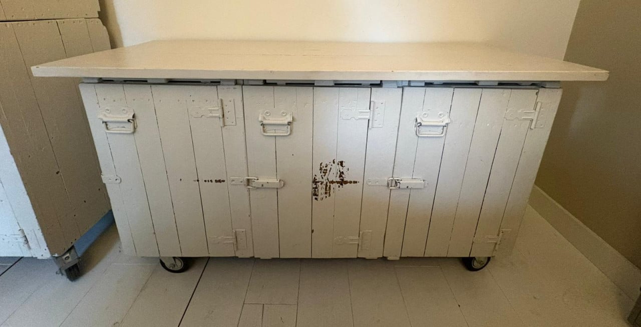 Witte, hele leuke kast(en) van Combitex