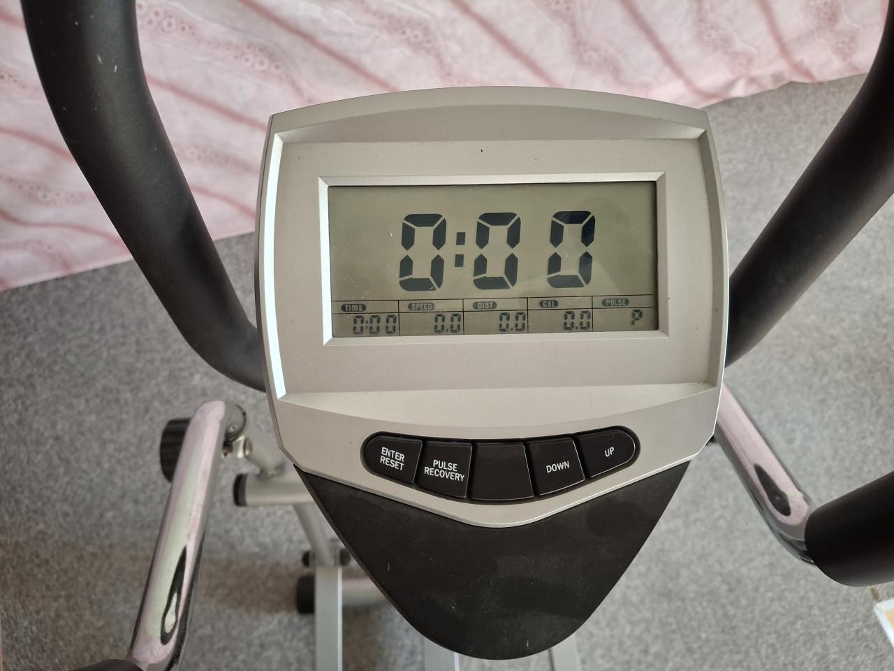Crosstrainer