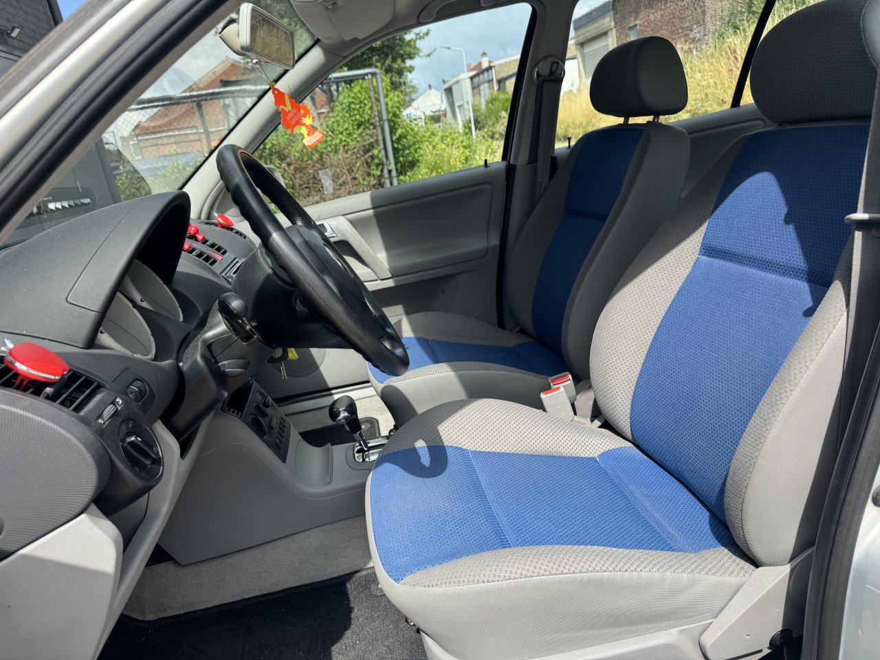 Volkswagen Polo 1.4 44KW 5DRS 2000 Grijs Apk Nap