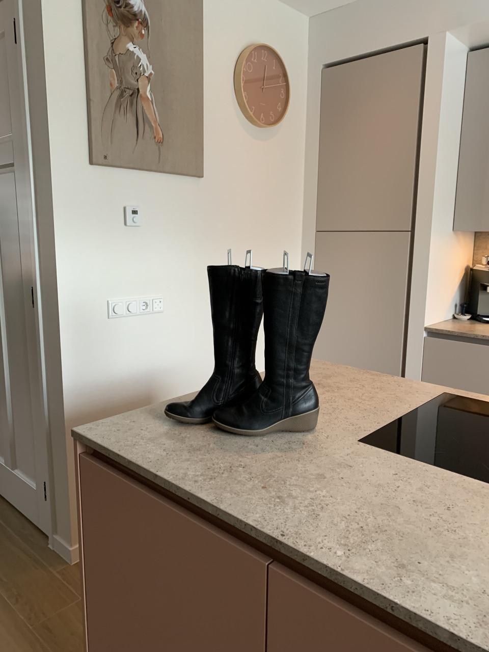 ✨Twee Paar Zo Goed Als Nieuwe Zwart Leren Dames Laarzen✨Footnotes-Ecco