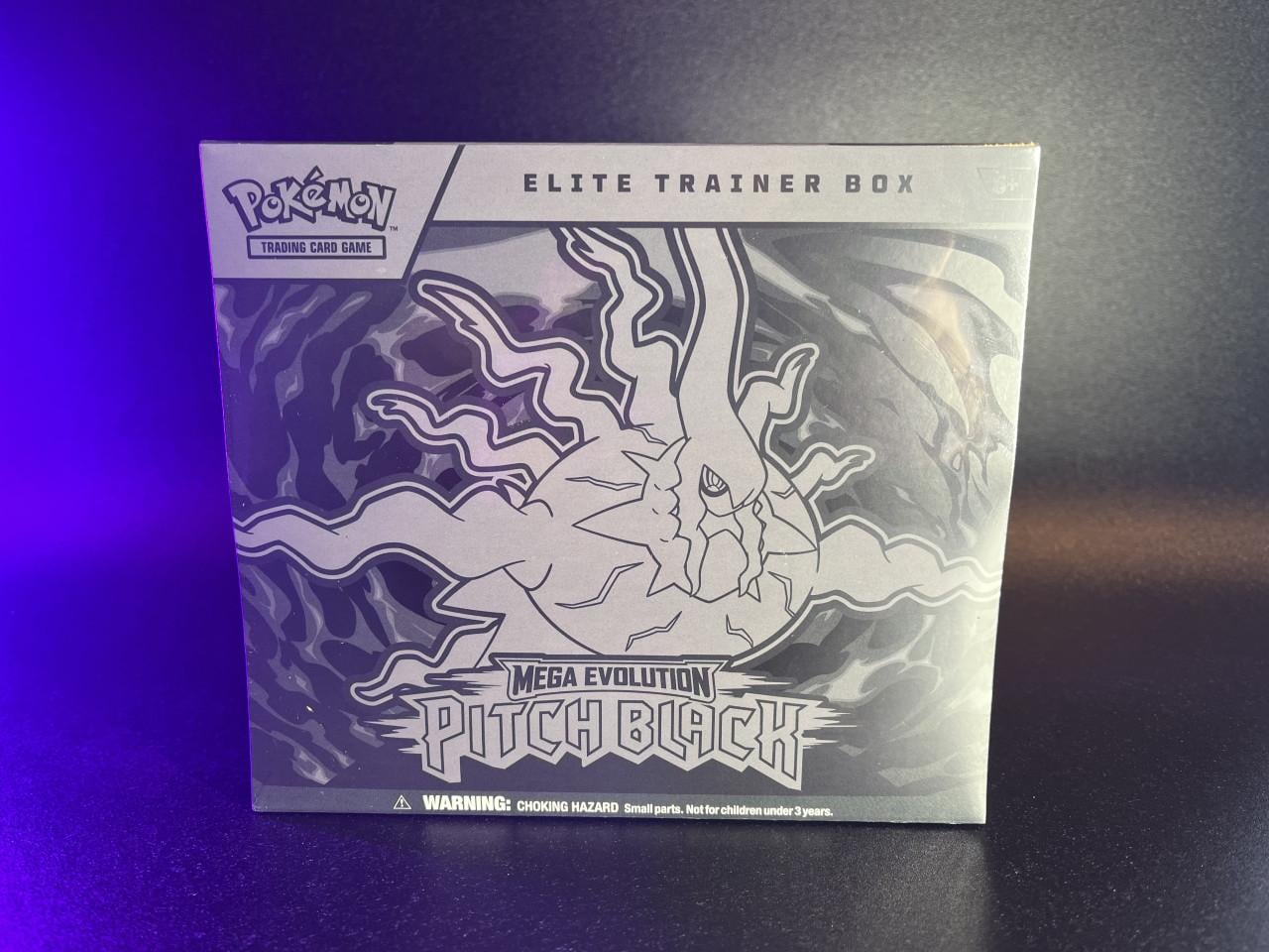 Pokémon: Mega Evolution – Pitch Black – Elite Trainer Box
