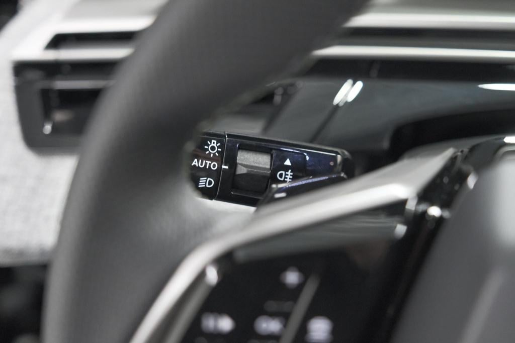 Peugeot 3008 hybrid 145 e-dcs6 gt | elektrische kofferklep | camera | adapt